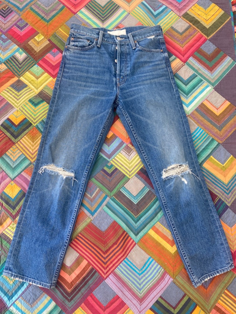 MOTHER The Tomcat. Distressed Medium Blue Straight-Leg Jeans. Size 26.